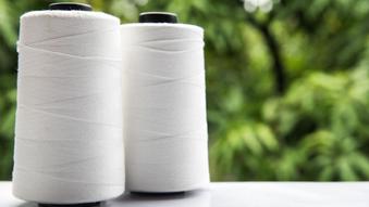 2 Spools Polyester Sewing Thread Spools, 2 Colors White and Black, 3000  Yards Each Spool, 40/2 All-Purpose Connecting Threads for Sewing Machine  and